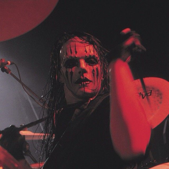 Radiohead skeleton meme